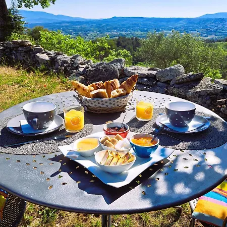 Cante Grillet 3* Lacoste (Vaucluse)